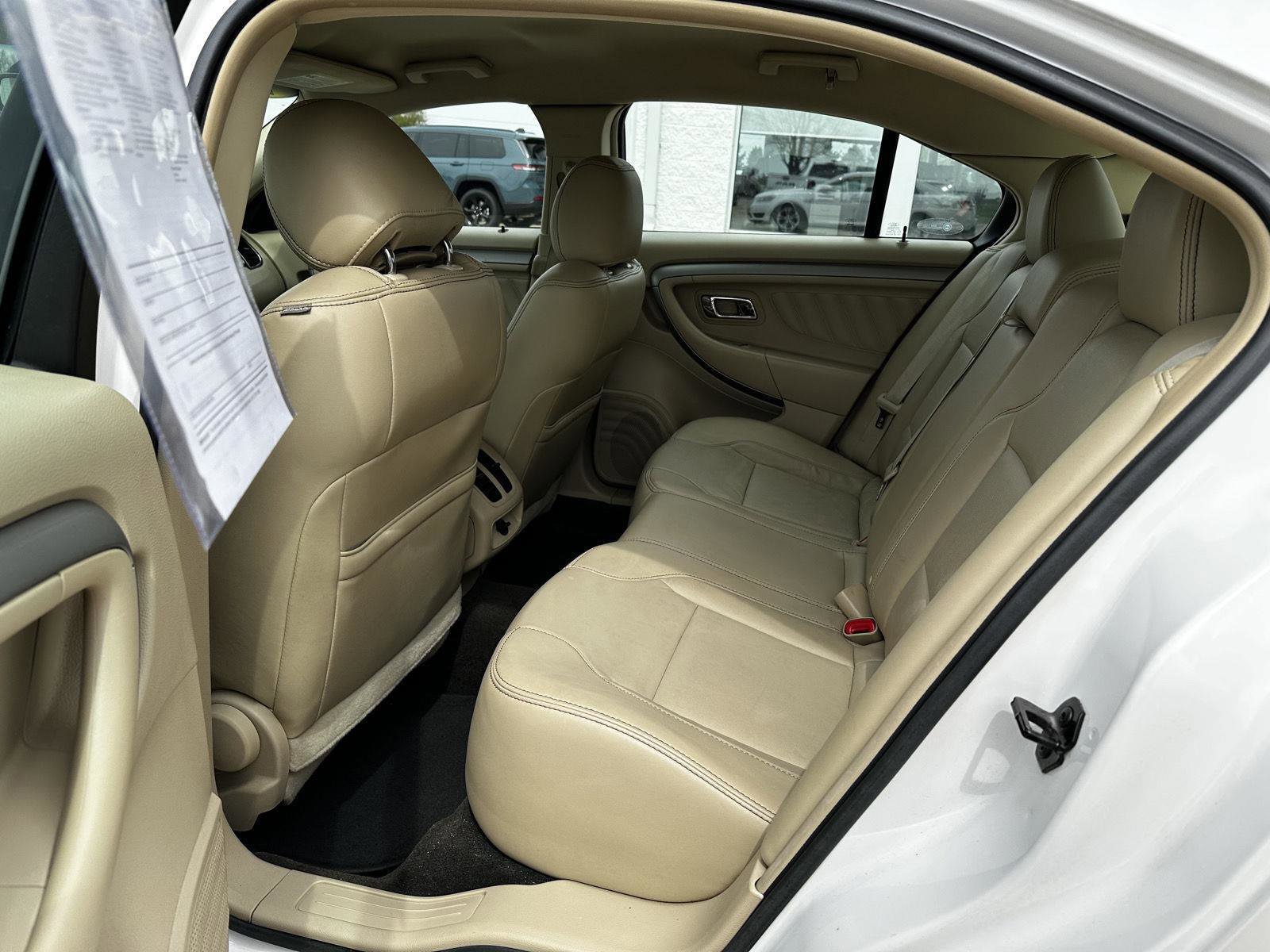 Used 2014 Ford Taurus SEL w/ Equipment Group 201A image 16