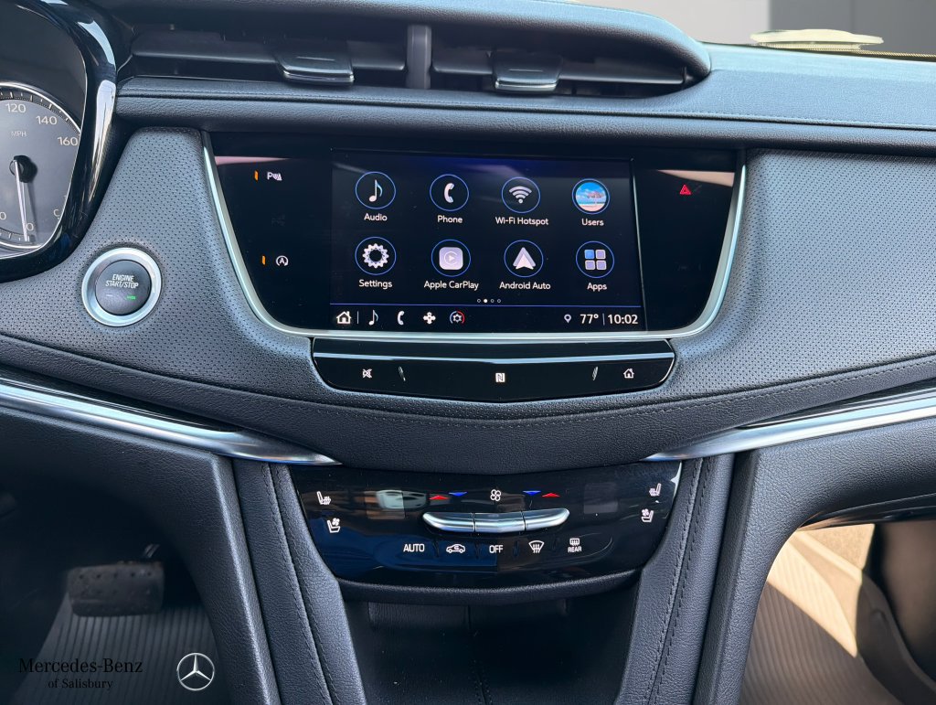 Used 2021 Cadillac XT5 Premium Luxury w/ LPO, Floor Liner Package FWD image 9