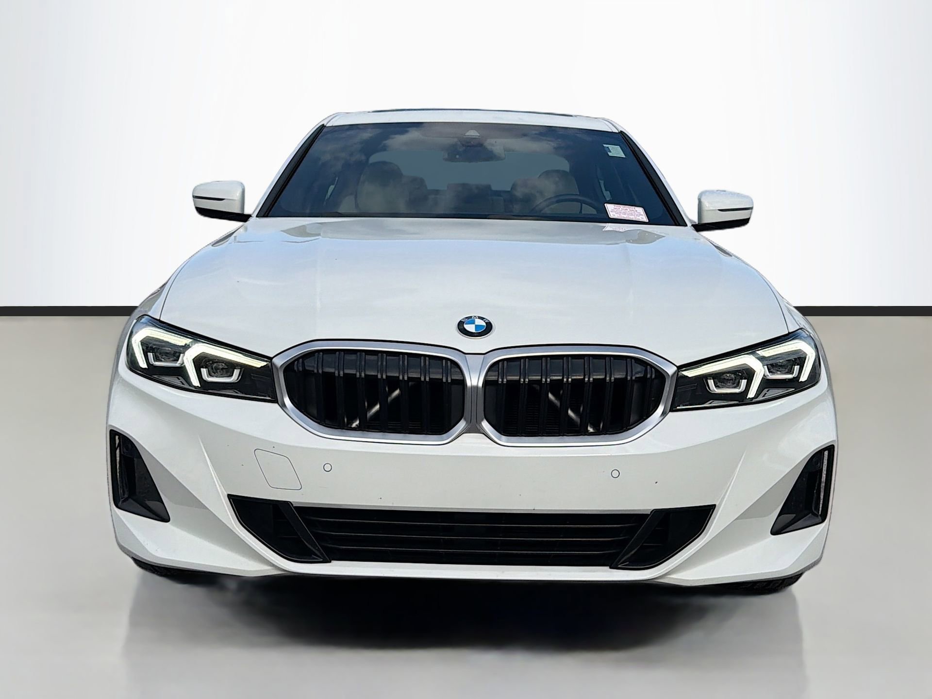 Used 2023 BMW 330i Sedan w/ Driving Assistance Package image 9