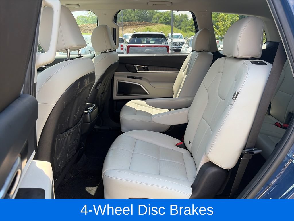 Used 2023 Kia Telluride EX w/ EX Captain's Chair Package AWD/4WD image 27
