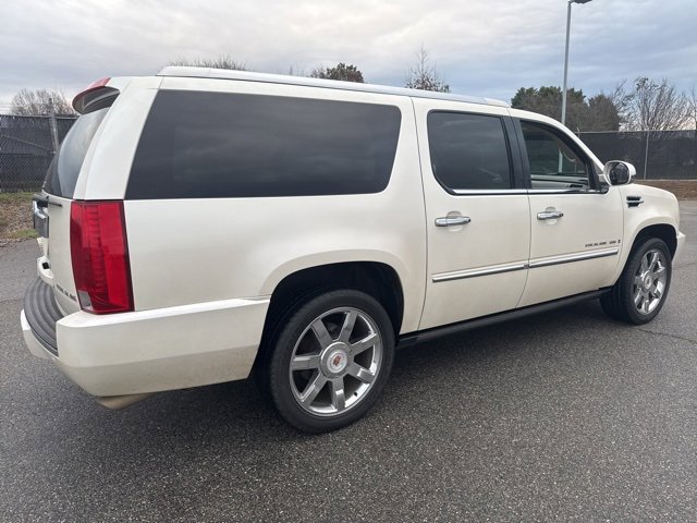 Used 2009 Cadillac Escalade ESV 2WD image 3