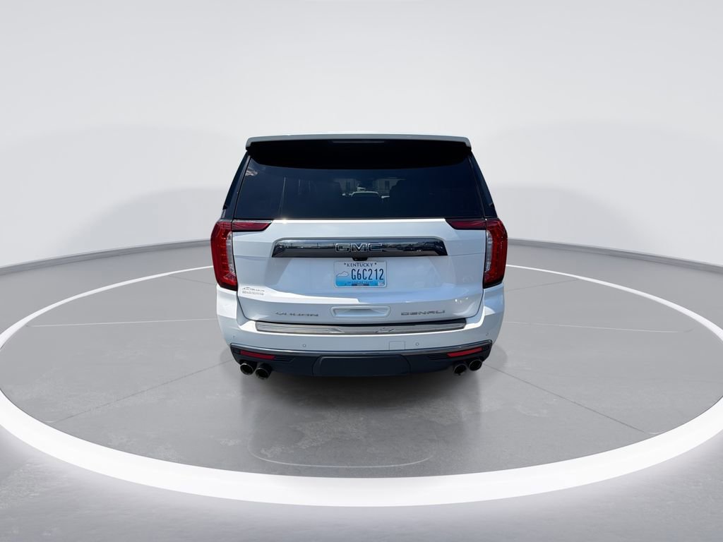 Used 2023 GMC Yukon XL Denali Ultimate AWD/4WD image 7