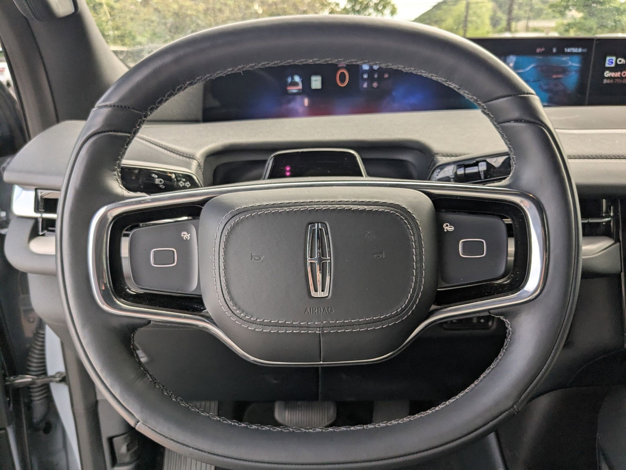 Used 2025 Lincoln Navigator L Reserve w/ Jet Appearance Package AWD/4WD image 13