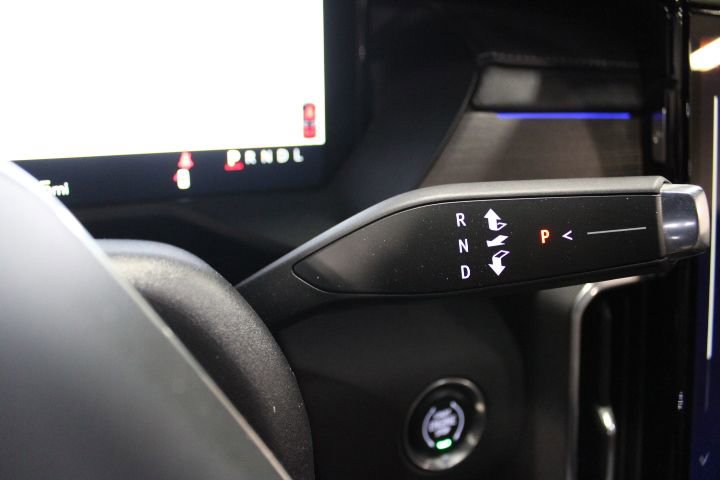 Used 2024 GMC Acadia Denali image 38