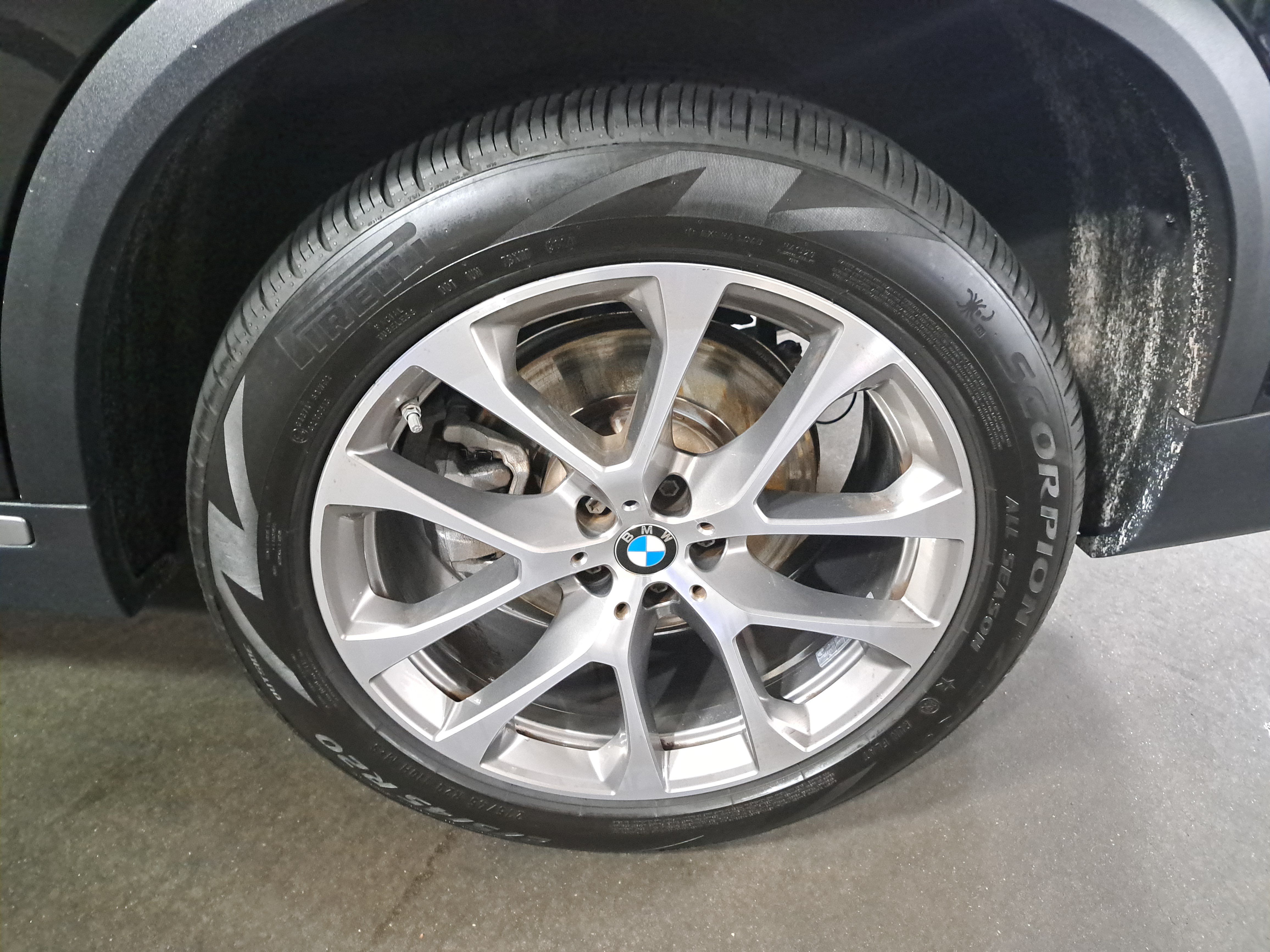 Used 2022 BMW X5 xDrive40i w/ Premium Package AWD/4WD image 33