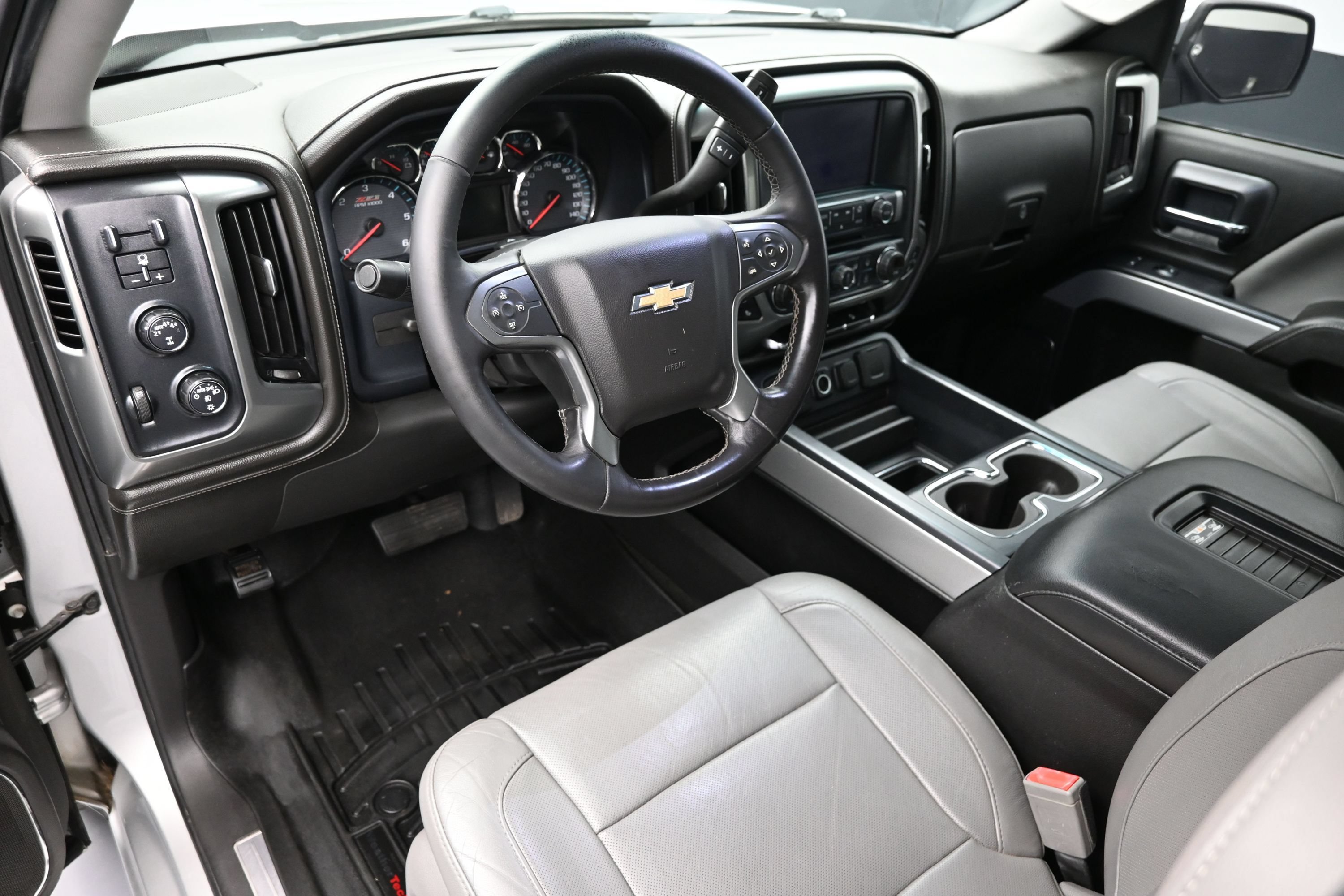 Used 2018 Chevrolet Silverado 1500 LTZ Z71 AWD/4WD image 22