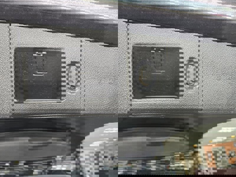 Used 2017 Cadillac Escalade ESV Premium Luxury AWD/4WD image 34