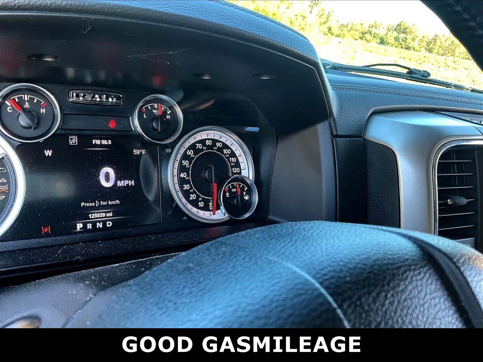 Used 2015 RAM 1500 Laramie w/ Convenience Group AWD/4WD image 5