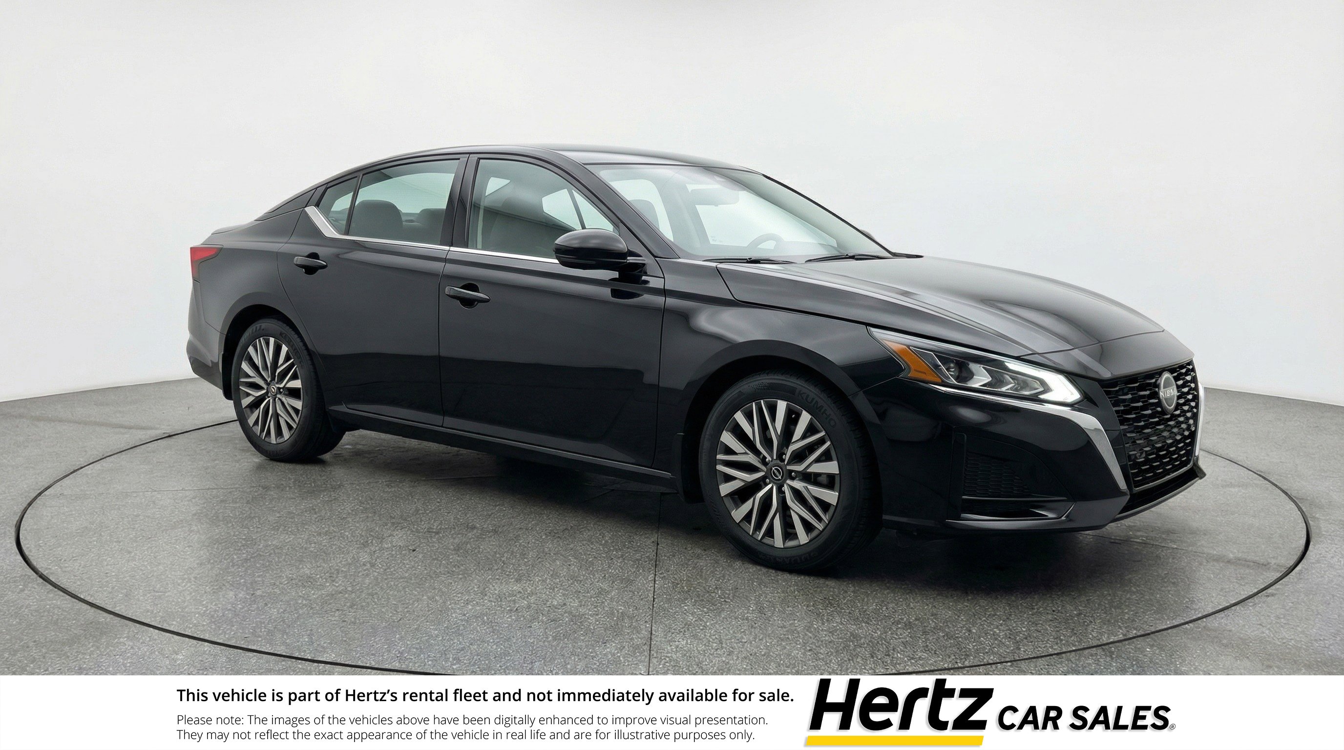 Used 2025 Nissan Altima 2.5 SV FWD image 1