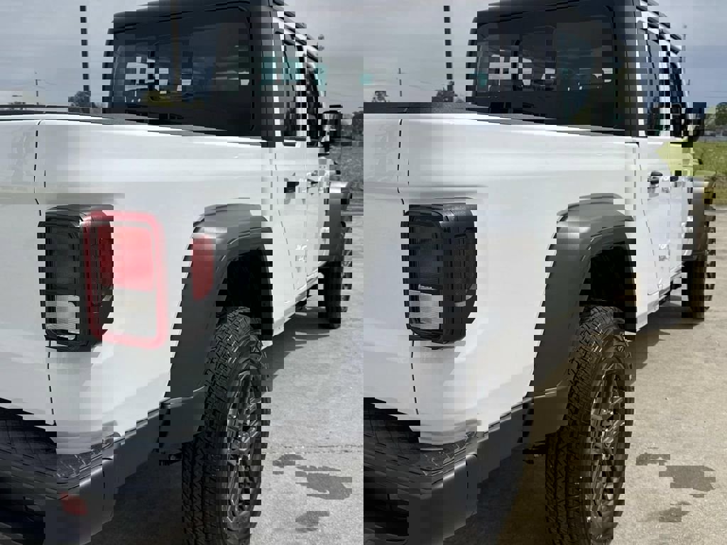 New 2026 Jeep Gladiator Sport image 14