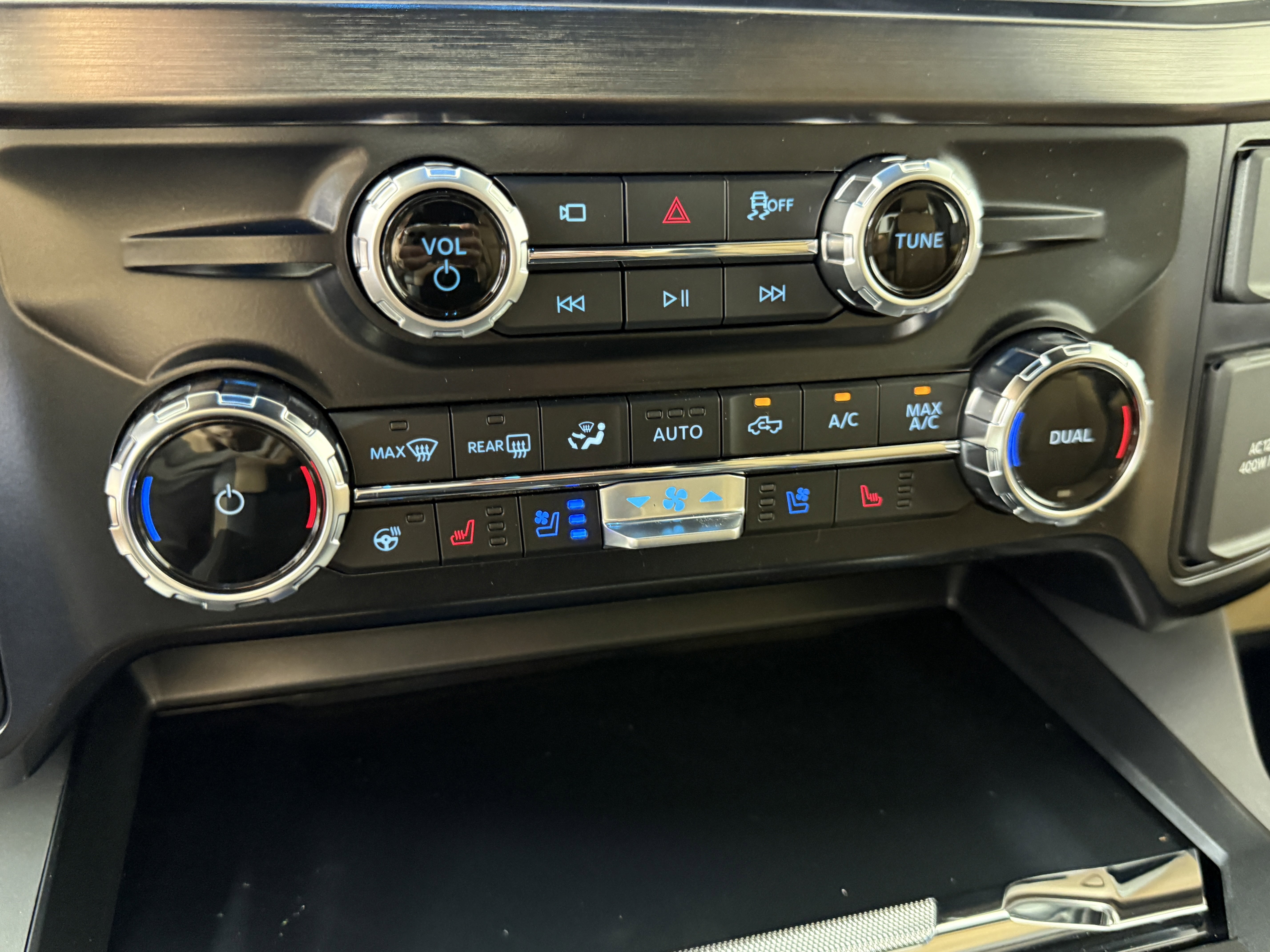 New 2026 Ford F250 Lariat image 22