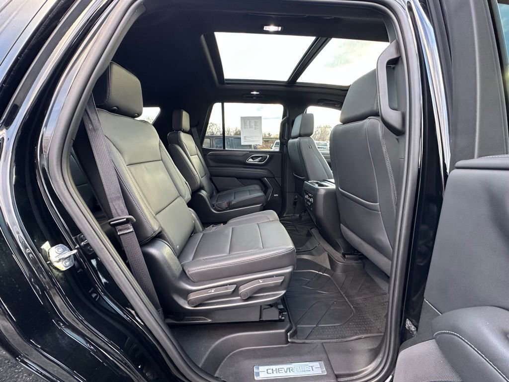 Used 2023 Chevrolet Tahoe Z71 w/ Luxury Package image 19
