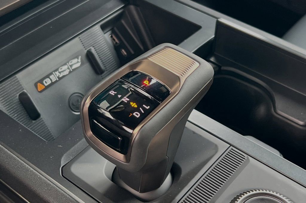 New 2025 GMC Hummer EV 2X w/ Extreme Off-Road Package image 18