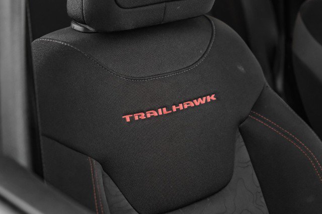 Used 2023 Jeep Renegade Trailhawk image 31