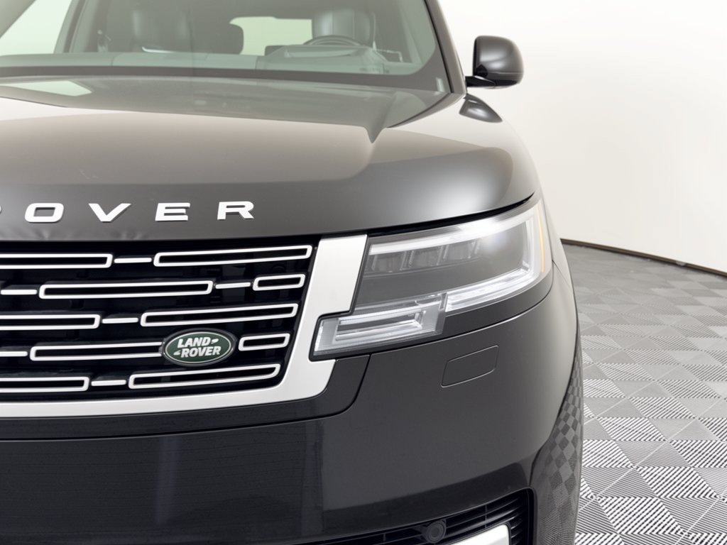 Used 2025 Land Rover Range Rover Long Wheelbase Autobiography AWD/4WD image 12