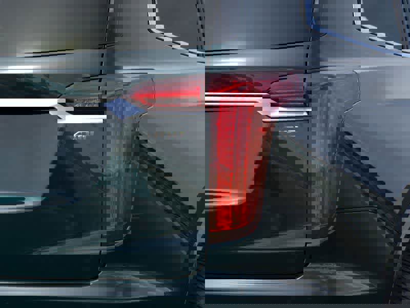 New 2025 Cadillac XT6 Premium Luxury w/ LPO, Floor Liner Package image 11