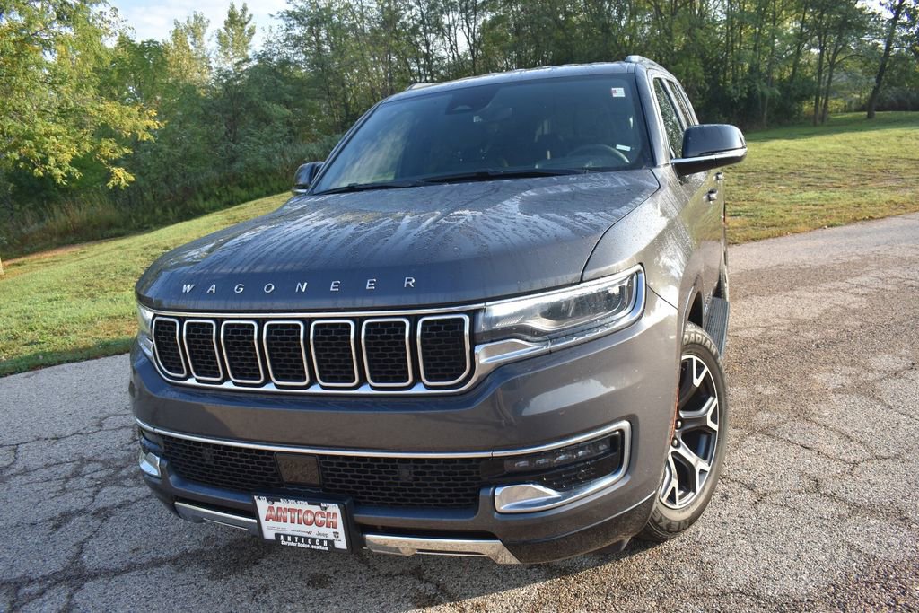 Used 2024 Jeep Wagoneer Series III AWD/4WD image 11