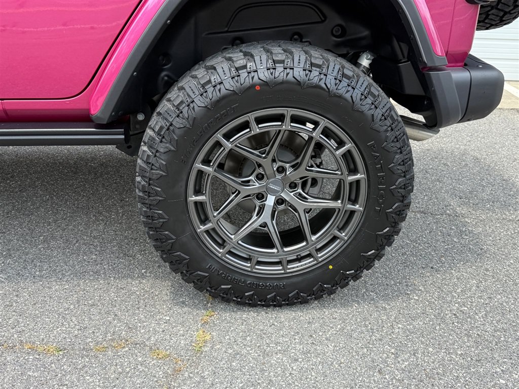Used 2024 Jeep Wrangler Unlimited Rubicon 392 AWD/4WD image 16