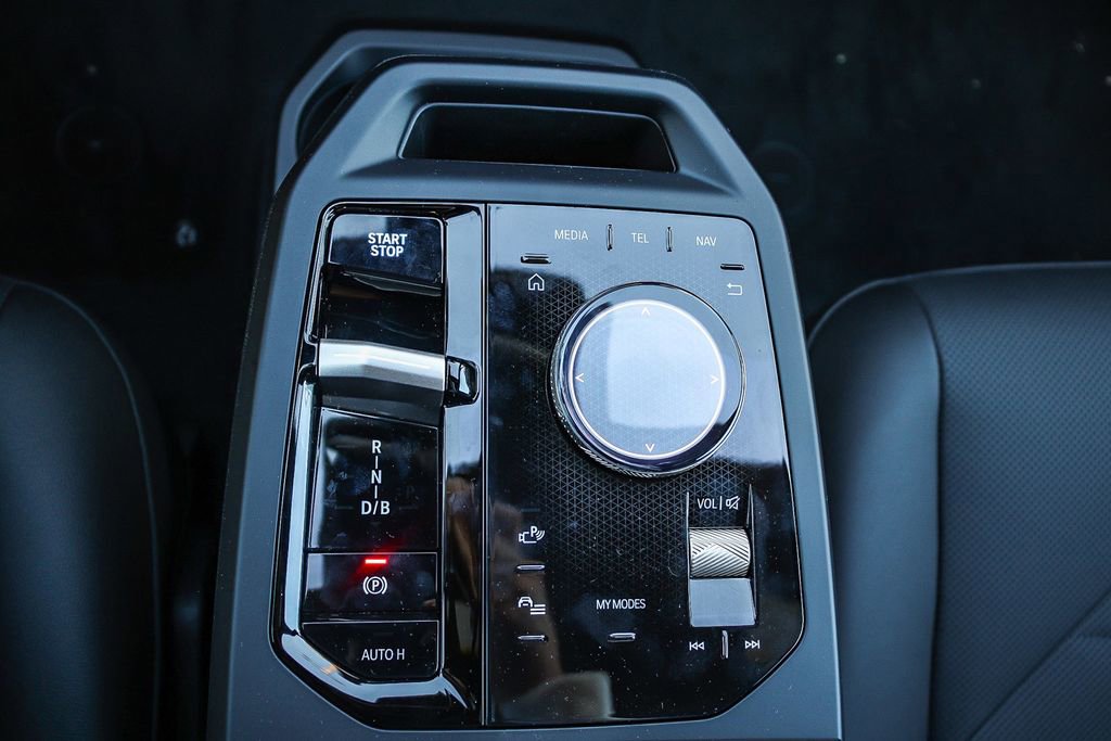 New 2026 BMW iX xDrive45 image 20