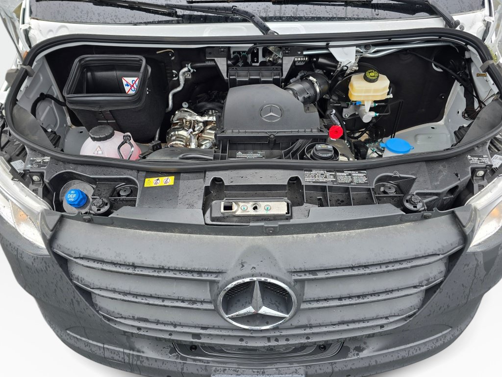 New 2025 Mercedes-Benz Sprinter 2500 image 9