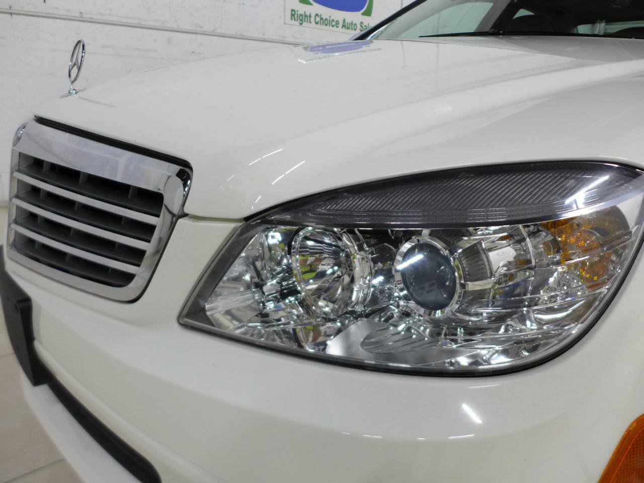 Used 2009 Mercedes-Benz C 300 4MATIC Sedan image 76