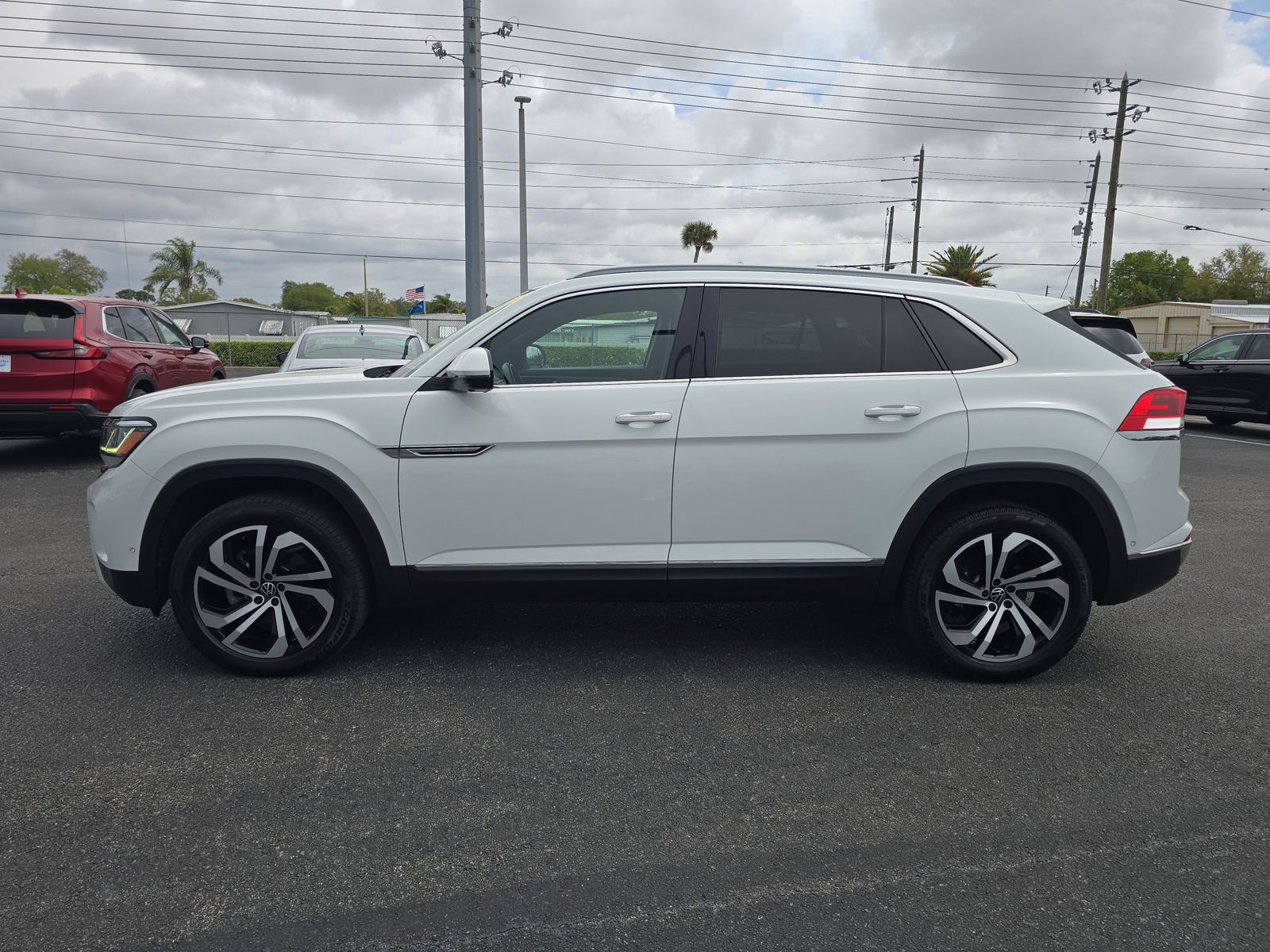 Used 2020 Volkswagen Atlas Cross Sport SEL Premium image 6