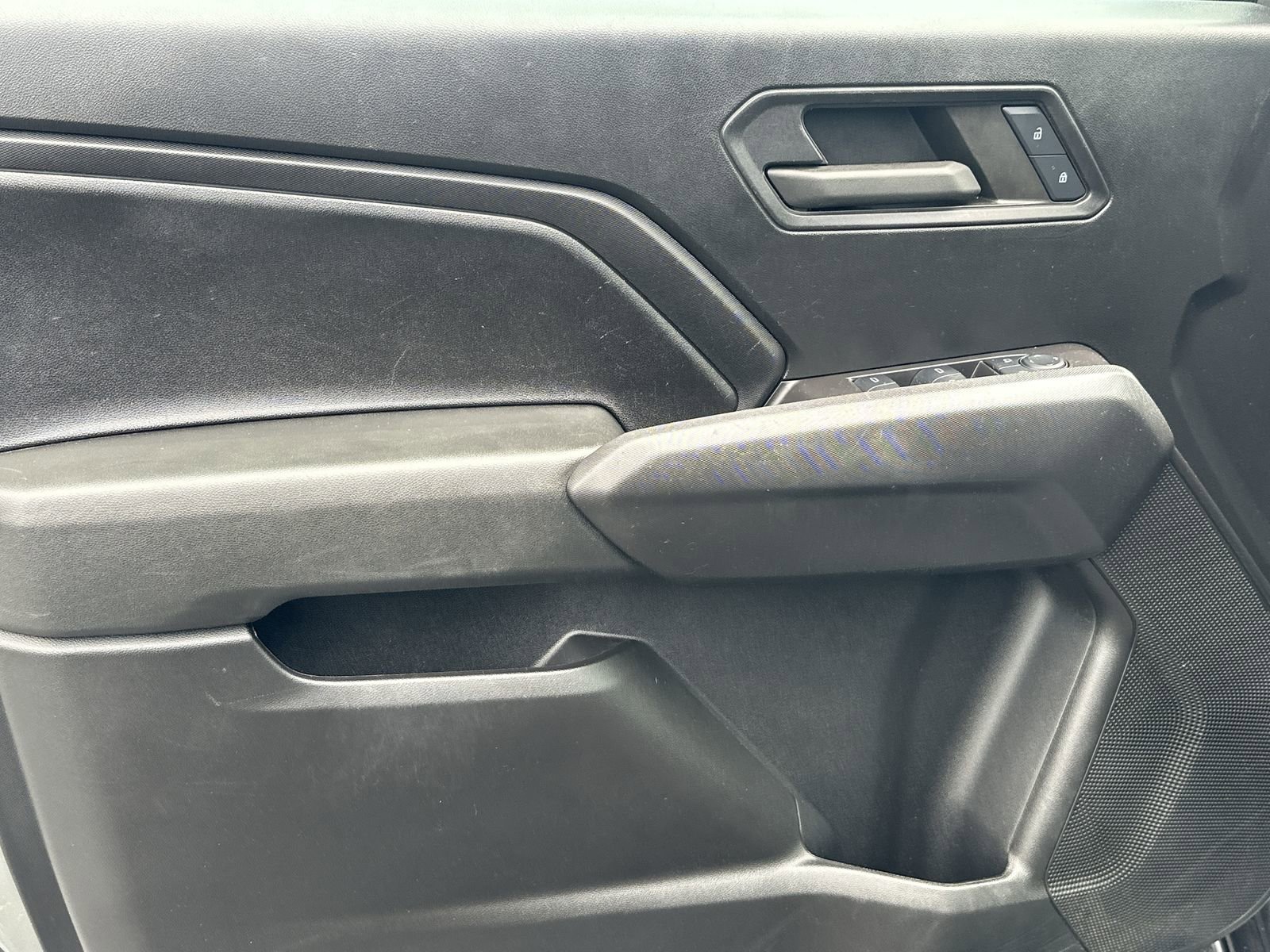 Used 2024 Chevrolet Colorado W/T RWD image 14