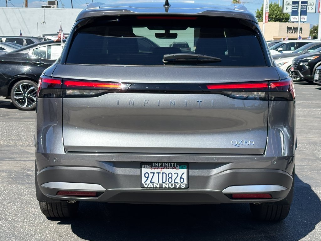 Used 2027 INFINITI QX60 Luxe w/ Cargo Package FWD image 6