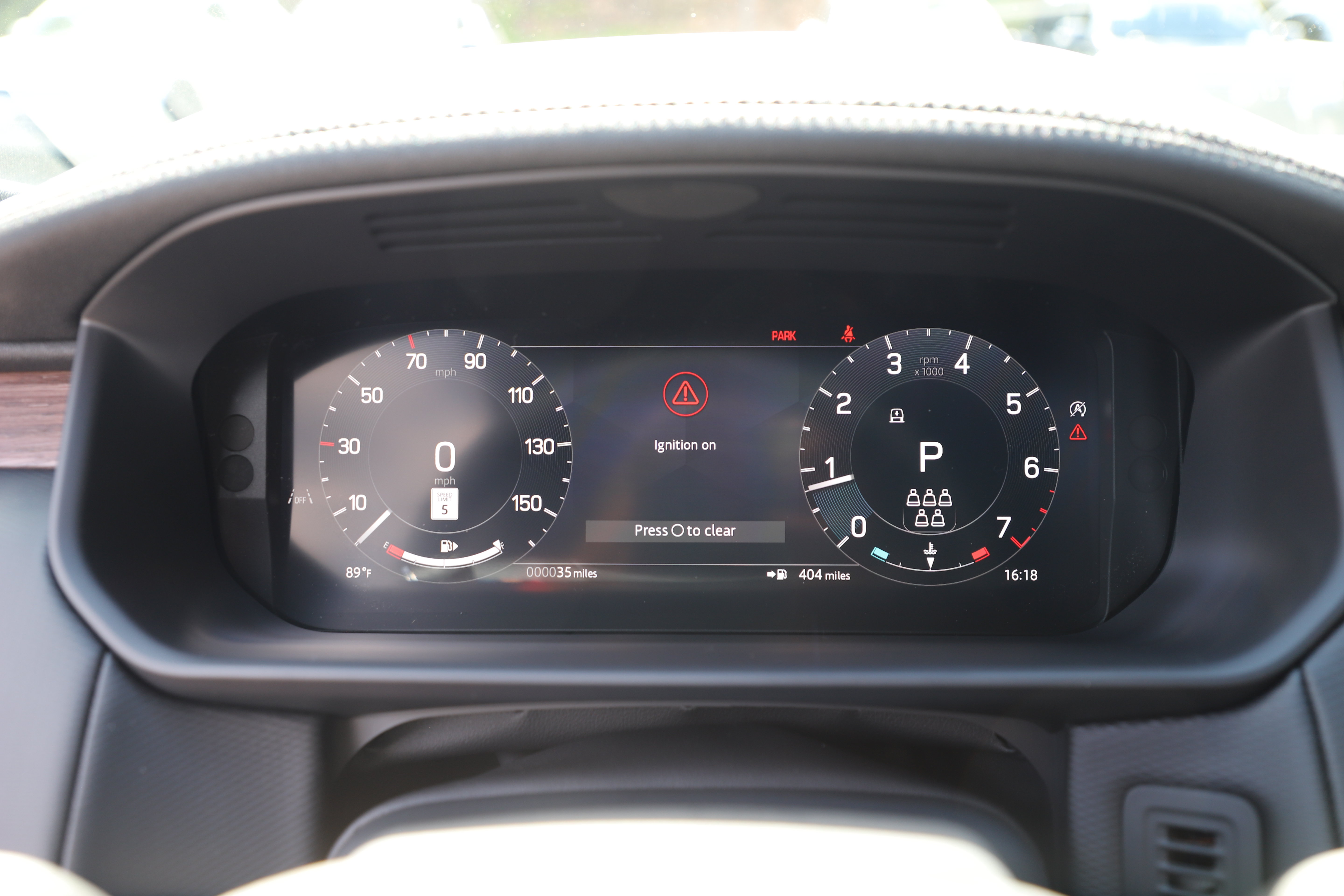 New 2026 Land Rover Discovery Dynamic SE AWD/4WD image 21