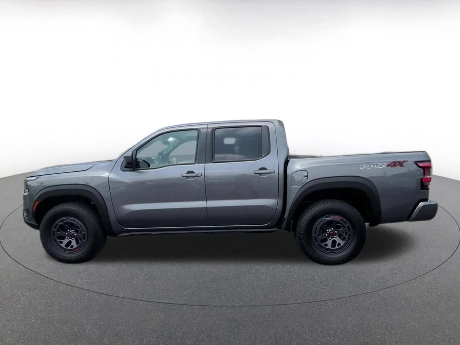 Used 2026 Nissan Frontier PRO-4X AWD/4WD image 8