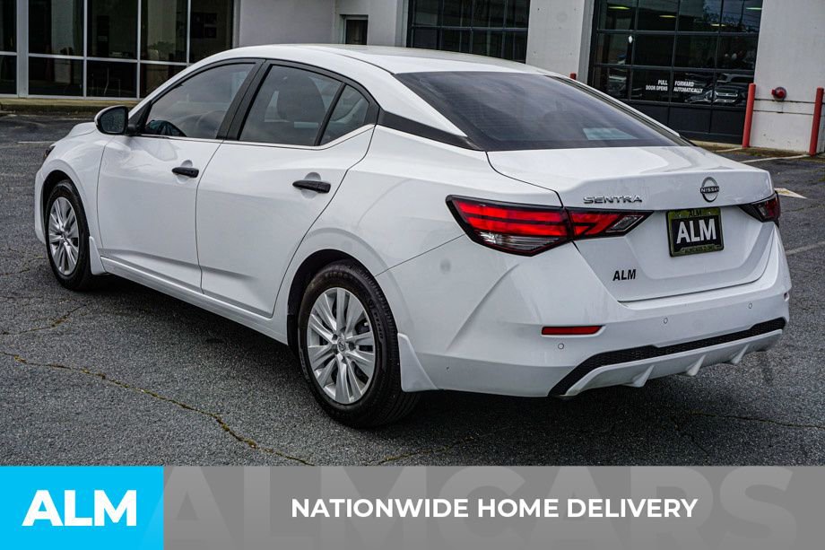 Used 2025 Nissan Sentra S image 5