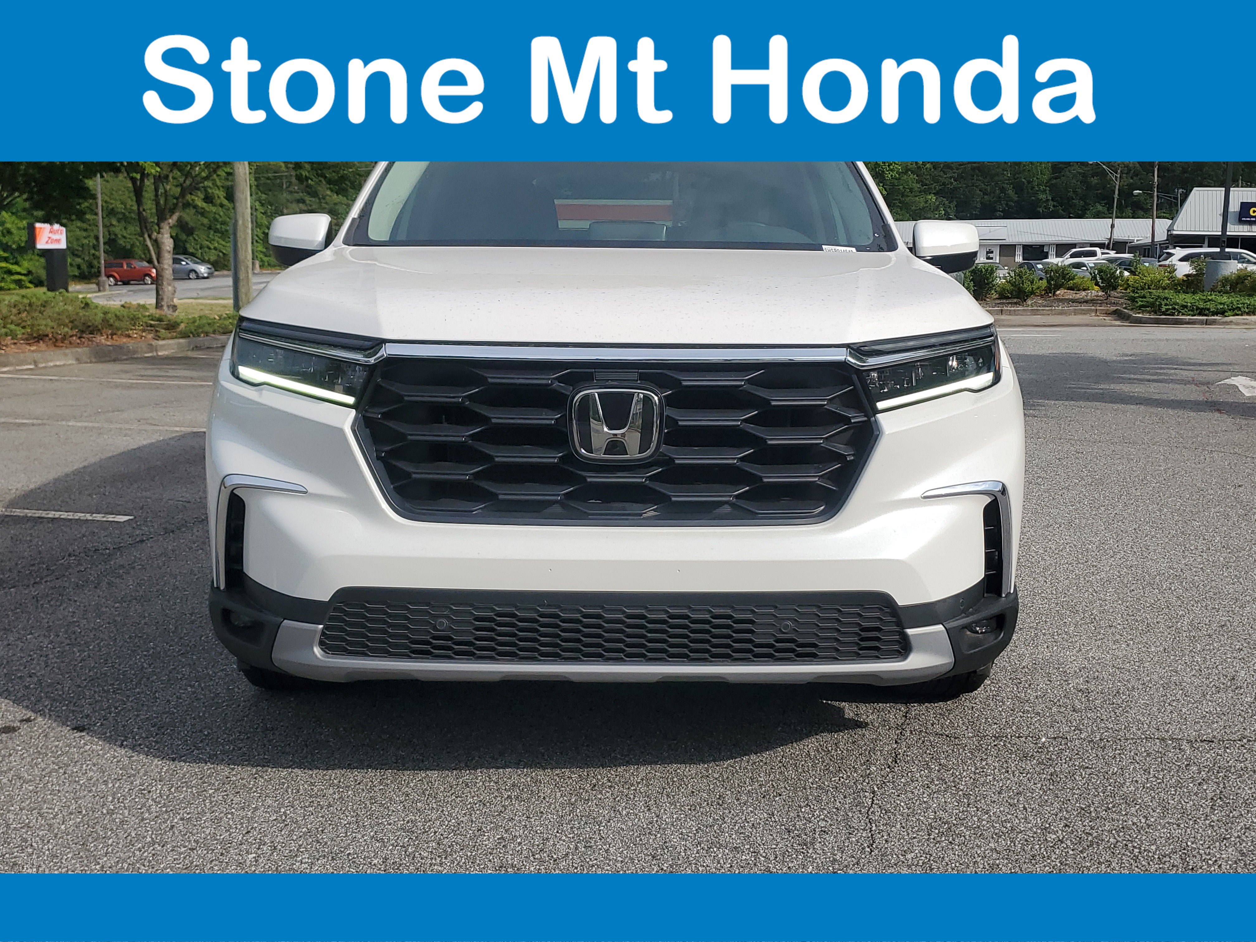 Used 2025 Honda Pilot EX-L image 2