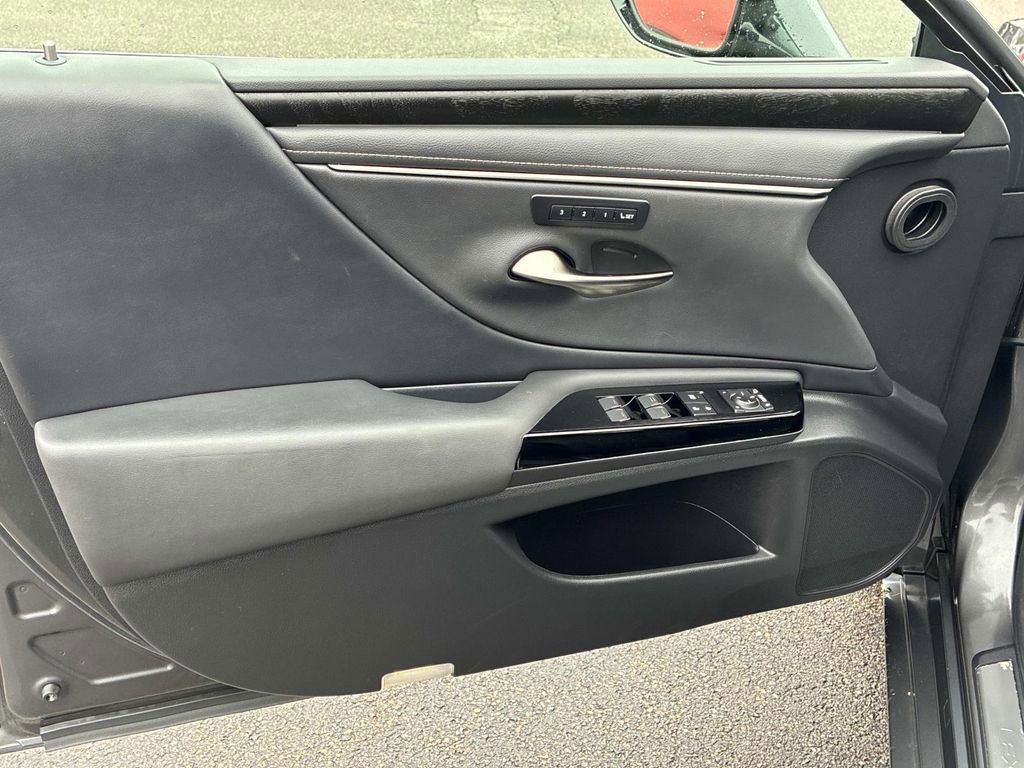 Used 2023 Lexus ES 350 w/ Premium Package FWD image 23