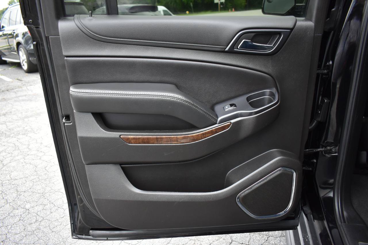 Used 2019 Chevrolet Suburban LT AWD/4WD image 38