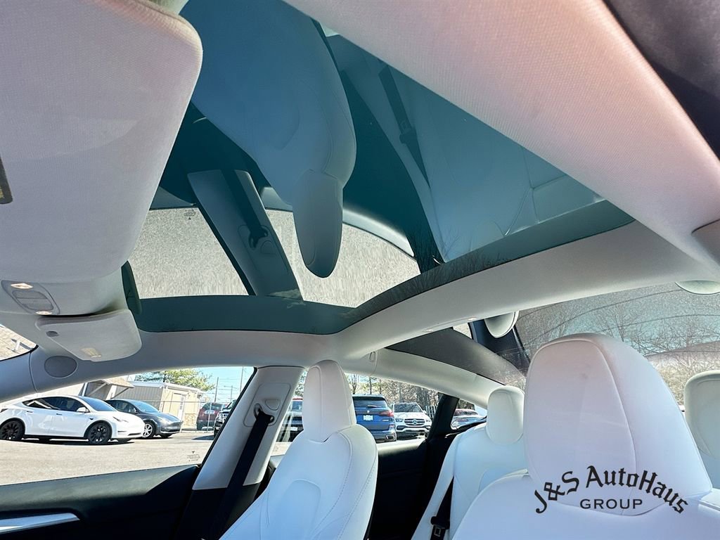 Used 2023 Tesla Model 3 Performance image 16