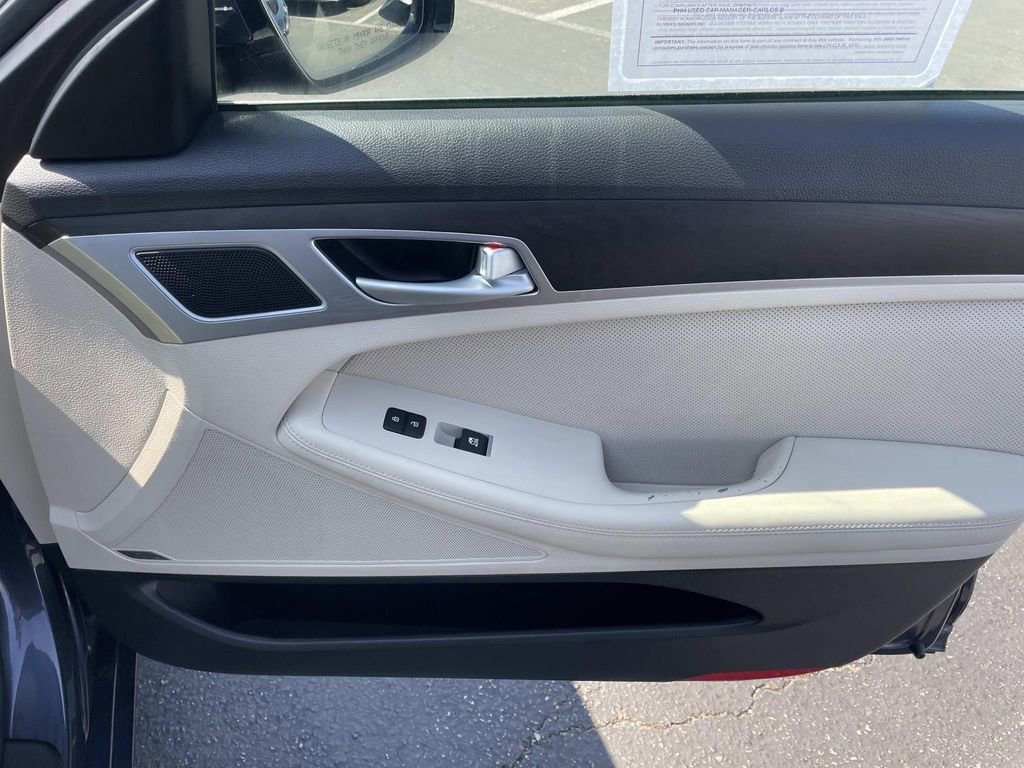 Used 2017 Genesis G80 3.8 w/ Option Group 03 RWD image 27