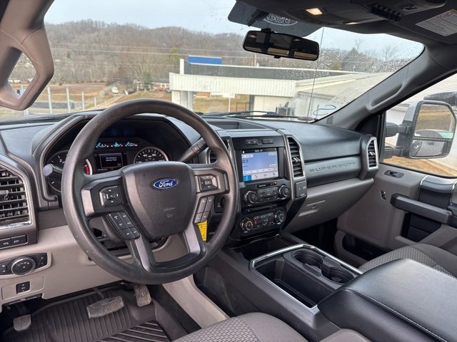 Used 2017 Ford F250 XLT w/ XLT Premium Package image 12