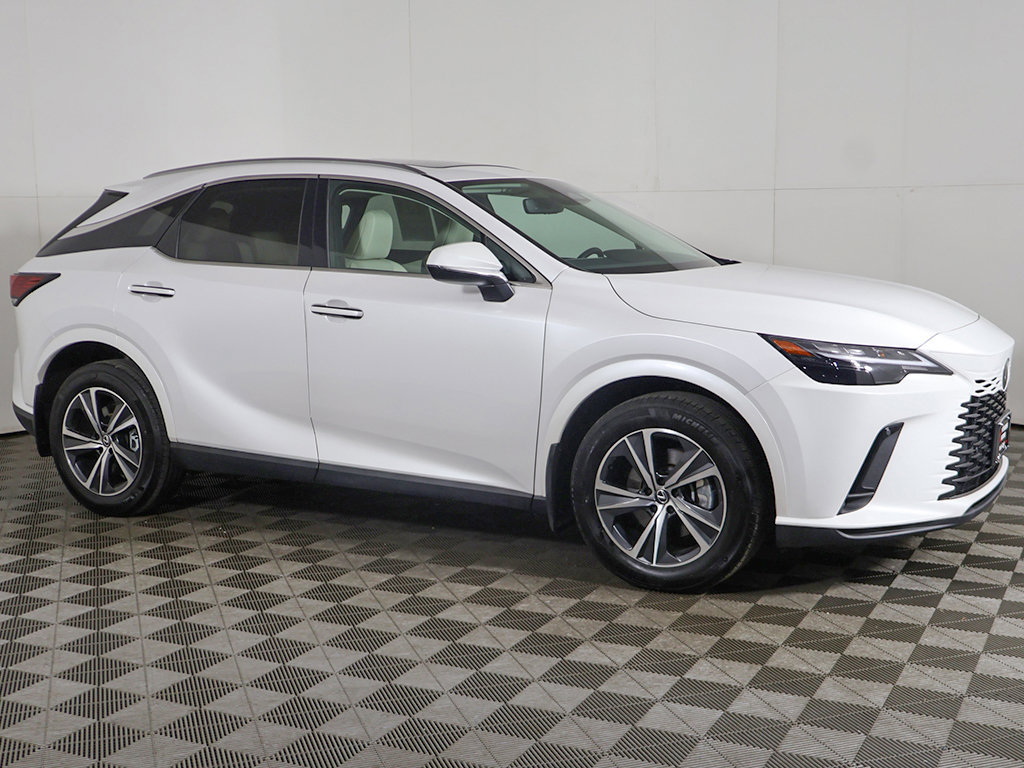 Used 2023 Lexus RX 350h w/ Accessory Package (2T) AWD/4WD image 15
