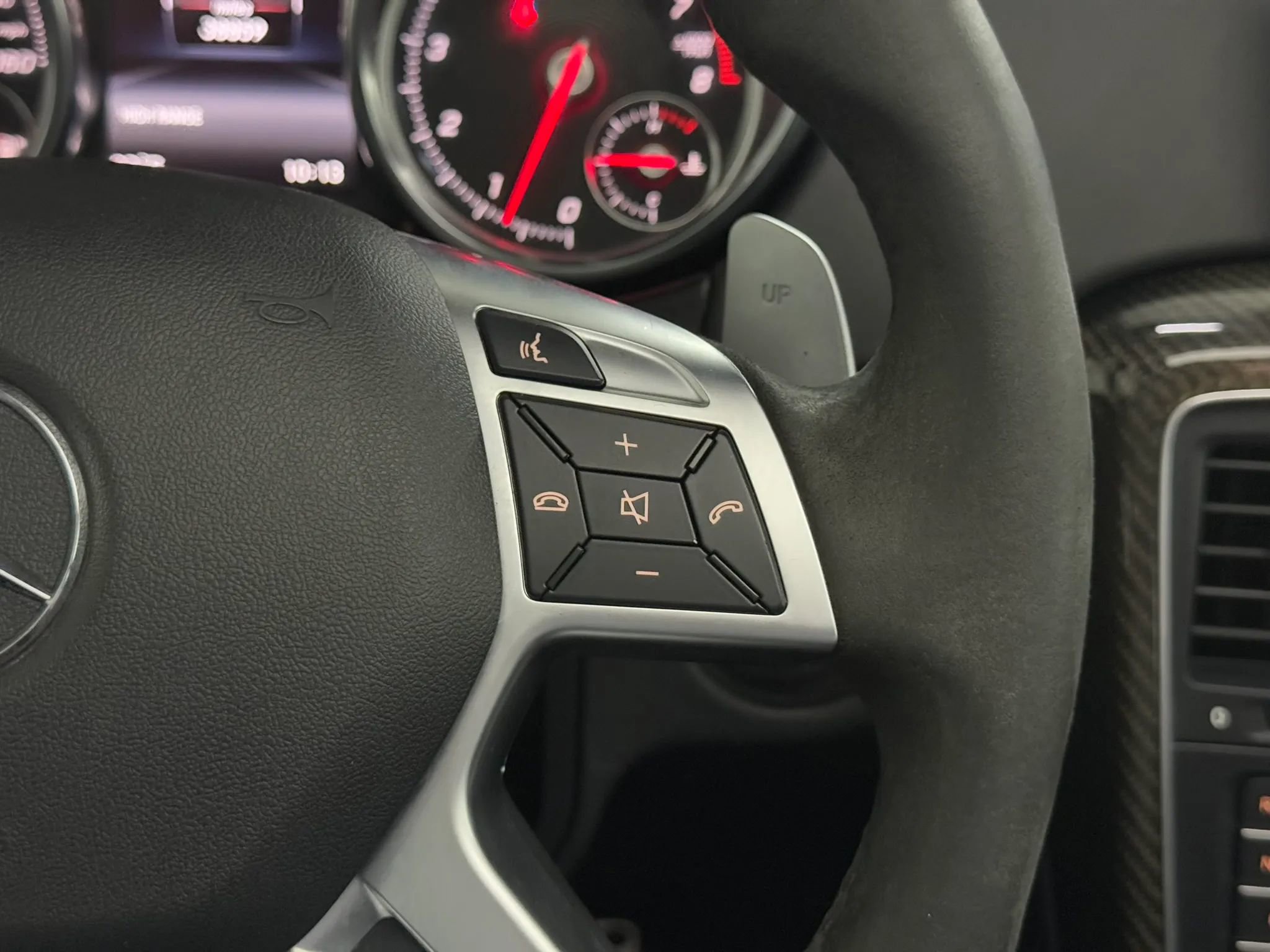 Used 2018 Mercedes-Benz G 550 Squared image 39