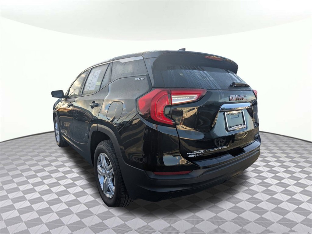 Used 2024 GMC Terrain SLE image 5
