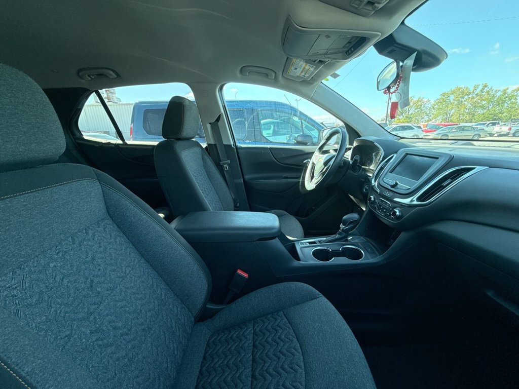 Used 2023 Chevrolet Equinox LT FWD image 10