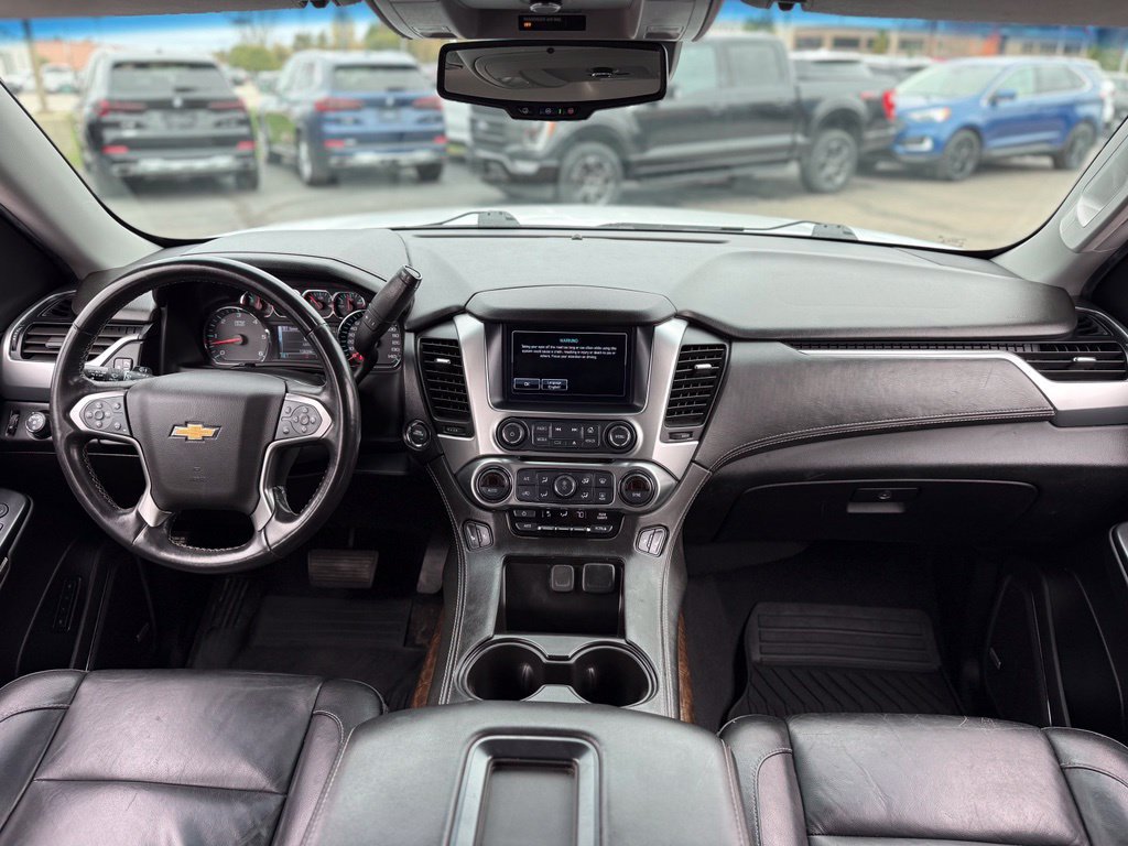 Used 2019 Chevrolet Tahoe LT w/ Luxury Package AWD/4WD image 2