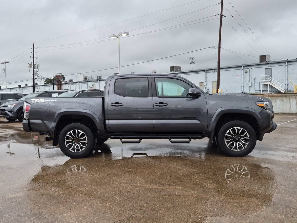 Used 2022 Toyota Tacoma TRD Sport w/ Technology Package RWD image 7
