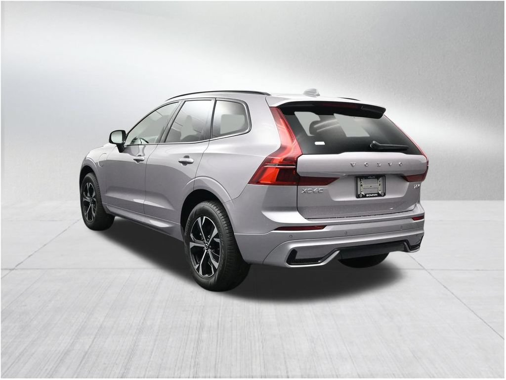 New 2026 Volvo XC60 T8 Core AWD/4WD image 3