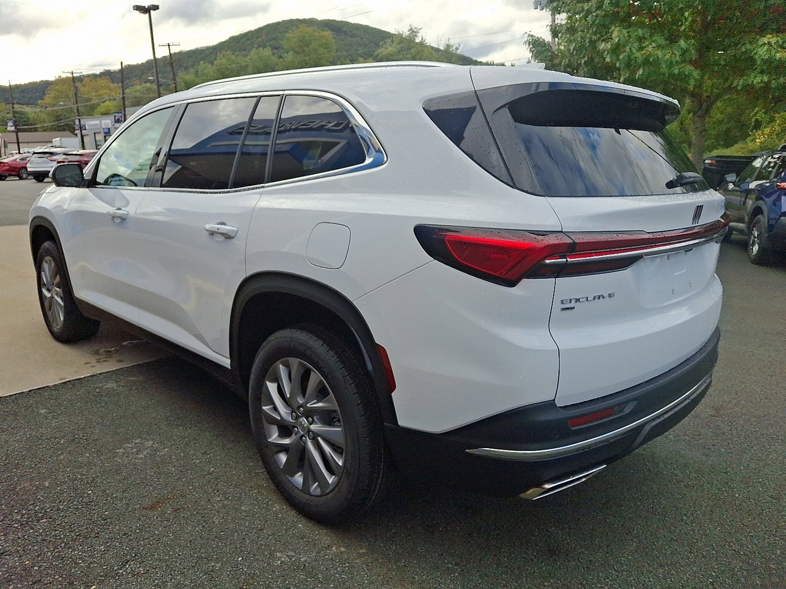 New 2026 Buick Enclave Preferred w/ Power Package image 4