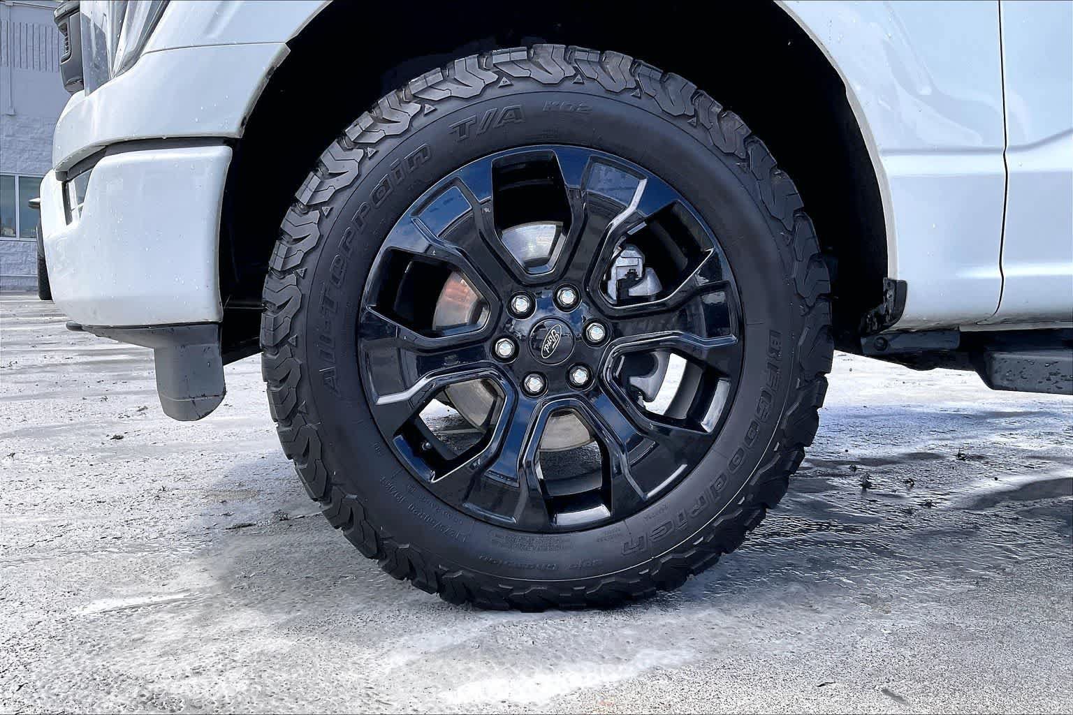 Used 2022 Ford F150 XLT w/ Equipment Group 302A High AWD/4WD image 8