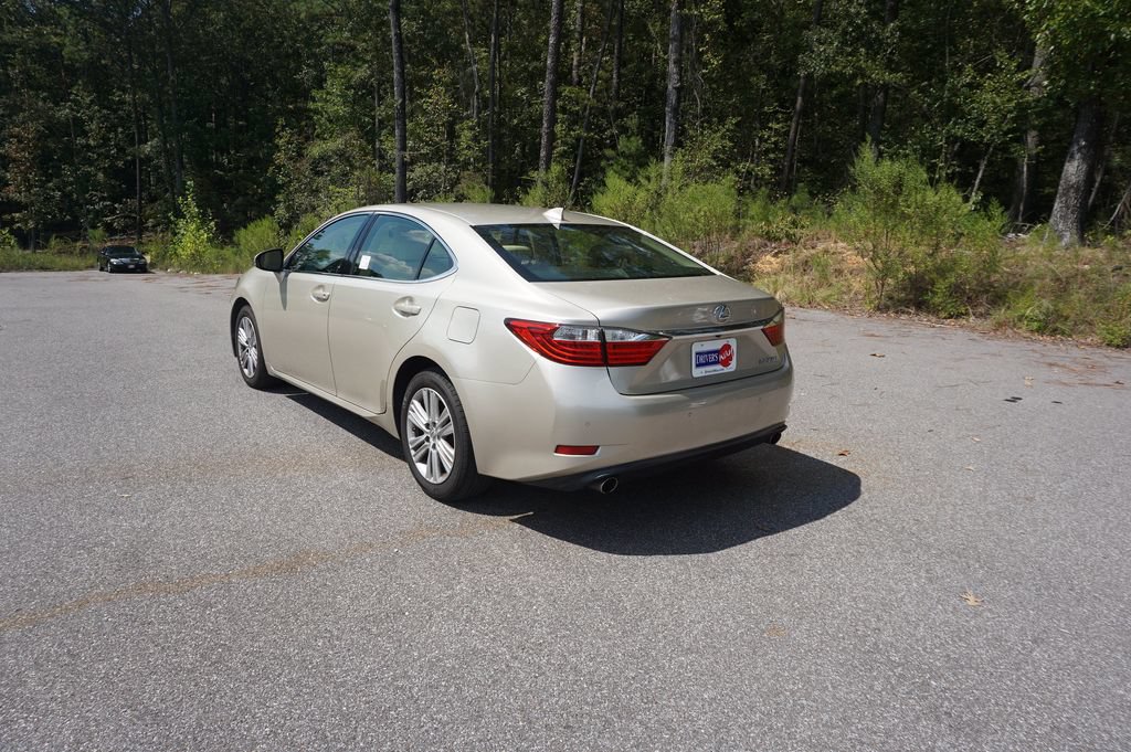 Used 2015 Lexus ES 350 w/ Premium Package FWD image 17