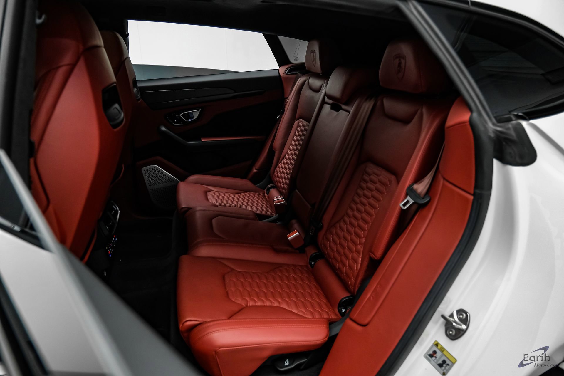 Used 2022 Lamborghini Urus AWD/4WD image 91