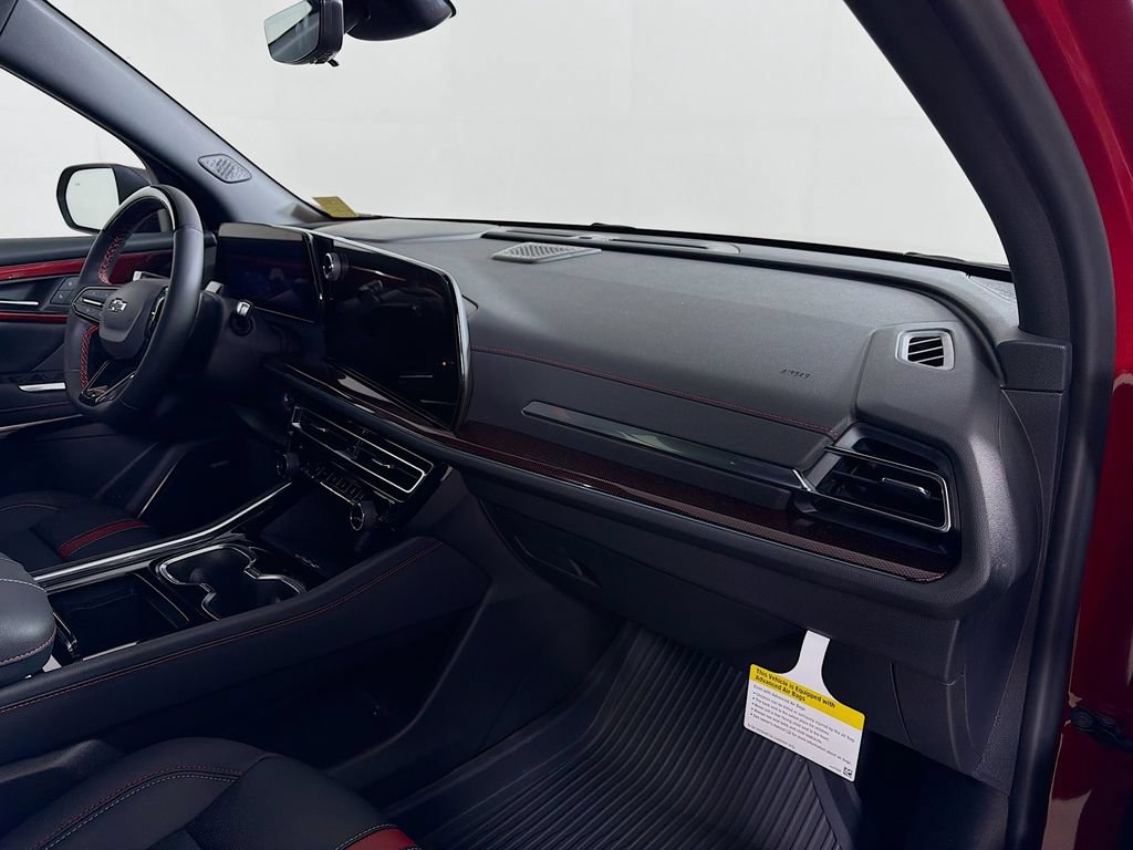 New 2026 Chevrolet Traverse RS w/ LPO, Floor Liner Package AWD/4WD image 26