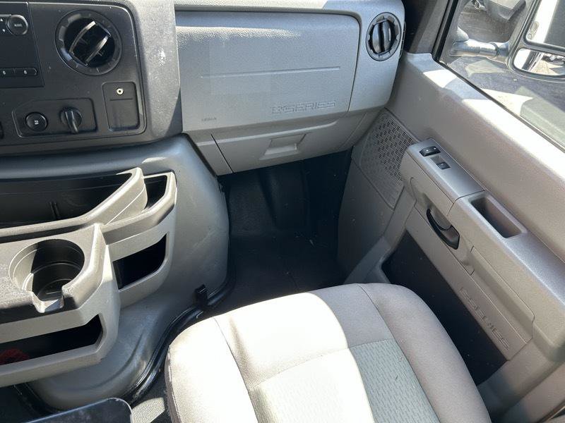 Used 2013 Ford E-150 and Econoline 150 w/ PWR Group RWD image 11